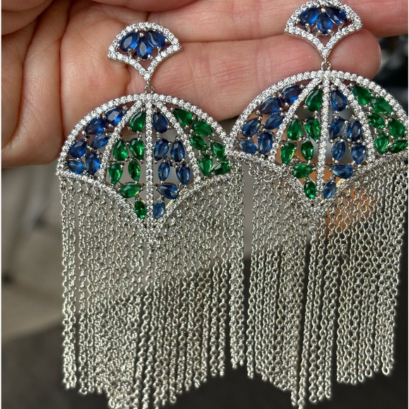 Swarovski Crystals The Nayila Earrings - Picture 6 of 6